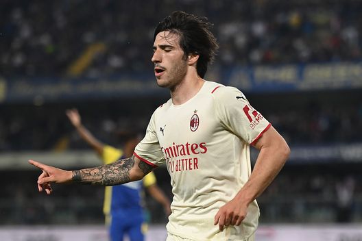 Sandro Tonali (Photo by Alessandro Sabattini/Getty Images) Italia, Tonali: “Questo è un momento delicato, non mi sento un leader”- immagine 2