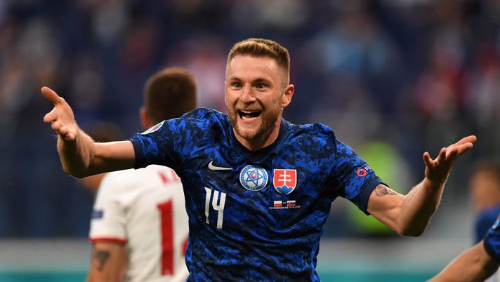SAINT PETERSBURG, RUSSIA - JUNE 14: Milan Skriniar of Slovakia celebrates after scoring their side's second goal during the UEFA Euro 2020 Championship Group E match between Poland and Slovakia at the Saint Petersburg Stadium on June 14, 2021 in Saint Petersburg, Russia. (Photo by Kirill Kudryavtsev - Pool/Getty Images) SAINT PETERSBURG, RUSSIA - JUNE 14: Milan Skriniar of Slovakia celebrates after scoring their side's second goal during the UEFA Euro 2020 Championship Group E match between Poland and Slovakia at the Saint Petersburg Stadium on June 14, 2021 in Saint Petersburg, Russia. (Photo by Kirill Kudryavtsev - Pool/Getty Images)