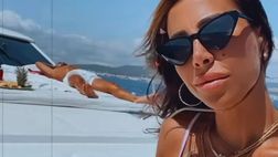 VIDEO / Calciatori in vacanza, D’Ambrosio e la moglie abbronzatissimi a Formentera
