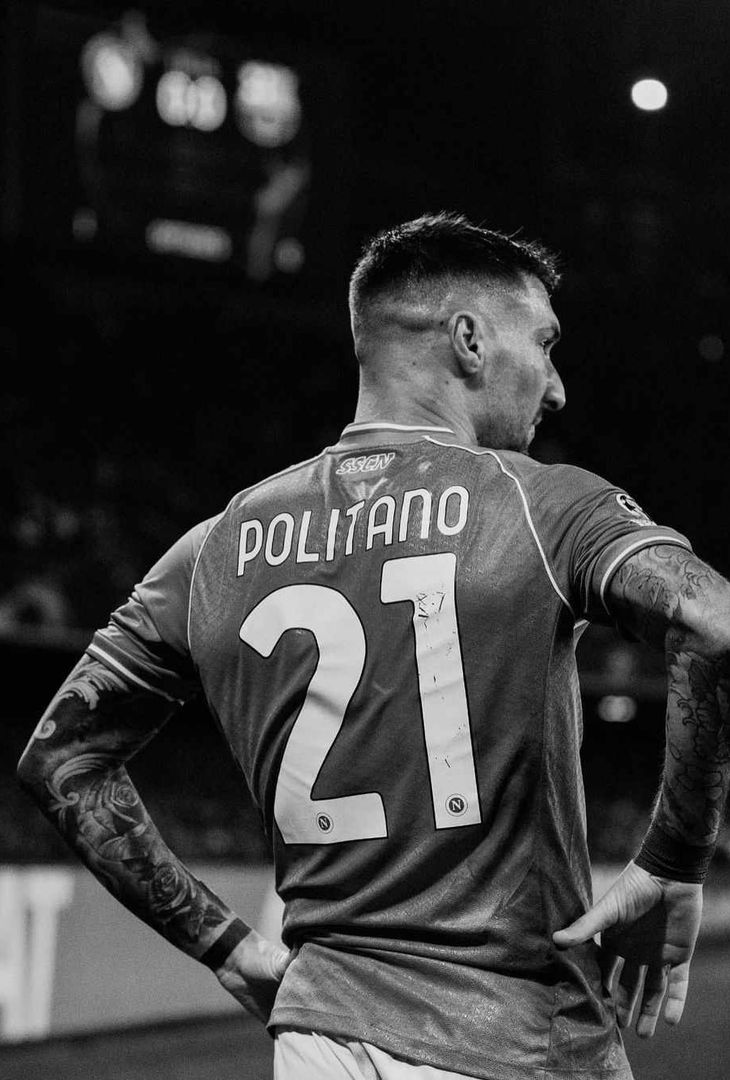 GALLERY I suggestivi scatti di Napoli-Barcellona: la determinazione degli azzurri - immagine 4