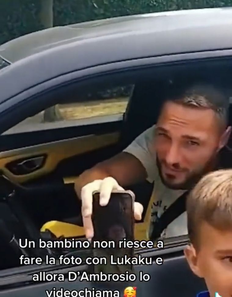 Cuore tenero nella settimana derby: il bimbo piange e D’Ambrosio chiama Lukaku…- immagine 2