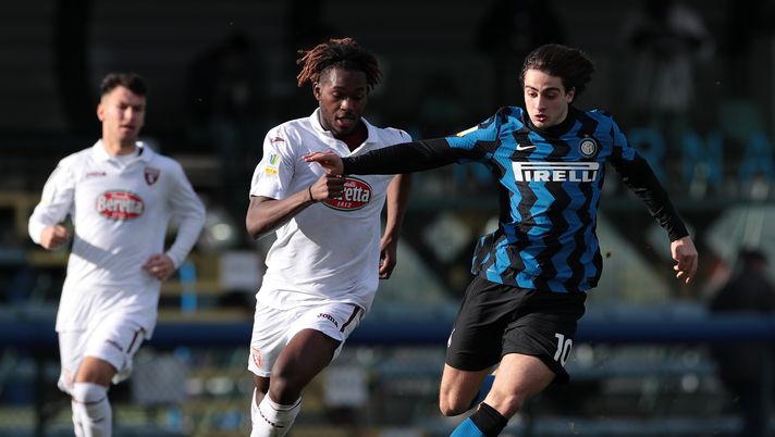 MILAN, ITALY - JANUARY 23: Gaetano Pio Oristanio of FC Internazionale competes for the ball during the Primavera 1 TIM match between FC Internazionale U19 and Torino FC U19 at Suning Youth Development Centre in memory of Giacinto Facchetti on January 23, 2021 in Milan, Italy. (Photo by Emilio Andreoli - Inter/Inter via Getty Images) MILAN, ITALY - JANUARY 23: Gaetano Pio Oristanio of FC Internazionale competes for the ball during the Primavera 1 TIM match between FC Internazionale U19 and Torino FC U19 at Suning Youth Development Centre in memory of Giacinto Facchetti on January 23, 2021 in Milan, Italy. (Photo by Emilio Andreoli - Inter/Inter via Getty Images)