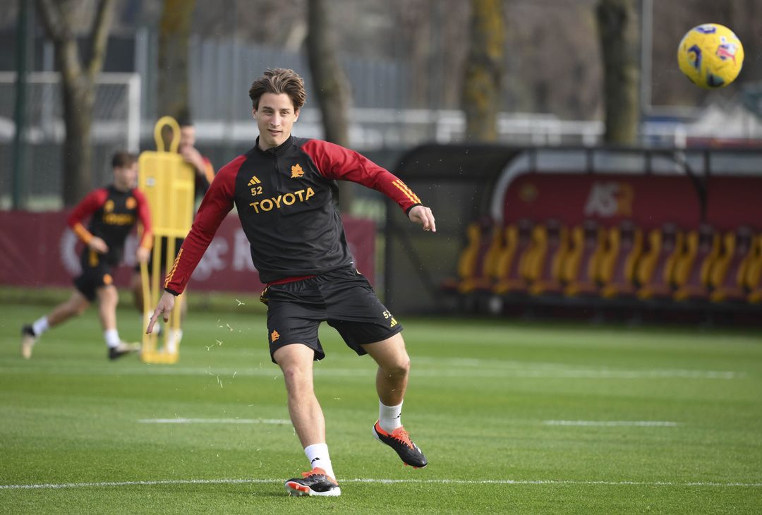 Roma, l’ultimo allenamento prima del Sassuolo – FOTO GALLERY - immagine 15