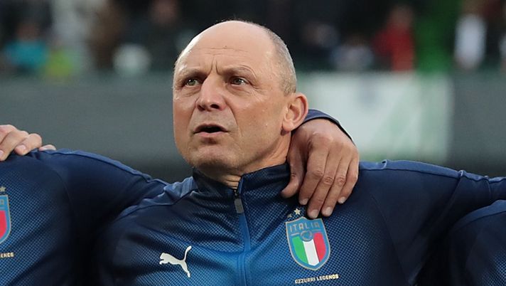 Vierchowod: “Vialli mi fece una rovesciata e diventammo amici. Sarà sempre con me” - immagine 1