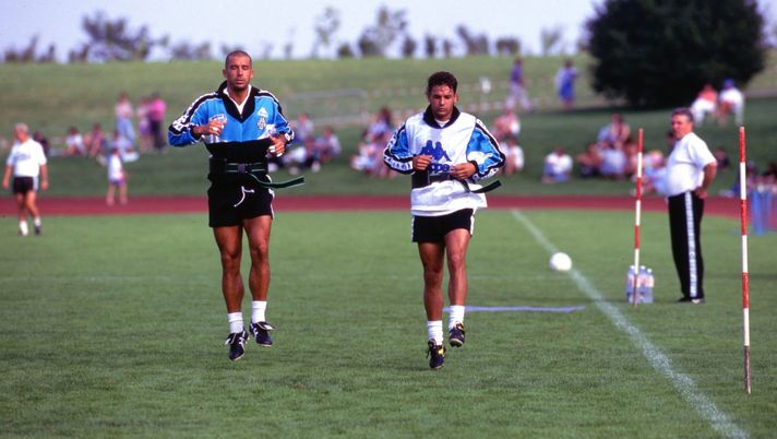 Baggio saluta Vialli: 'A noi rimarrà il tuo coraggio e il tuo esempio' | News (getty images)