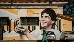 Maradona, all’asta la maglia della Mano de Dios’: base di oltre 5 mln