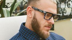 Dimarco posa per Versace: “Nero come la notte e blu come il cielo”