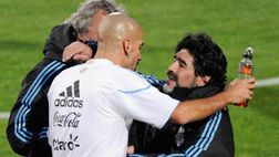 La clinica per malati mentali, i riti scaramantici e quella volta che sparò ai giornalisti: i “segreti” di Maradona