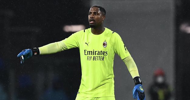 Mike Maignan (portiere AC Milan) qui durante Cagliari-Milan 0-1 (Serie A 2021-2022) | News (Getty Images) Mike Maignan Cagliari-Milan 0-1 Serie A 2021-2022