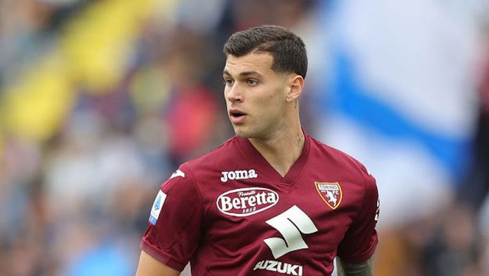 EMPOLI, ITALY - MAY 01: Pietro Pellegri of Torino FC looks on during the Serie A match between Empoli FC and Torino FC at Stadio Carlo Castellani on May 1, 2022 in Empoli, Italy. (Photo by Gabriele Maltinti/Getty Images) Torino, nuova tegola Pellegri: l’esito degli esami! Tre rientri e cinque giocatori ai box - immagine 1