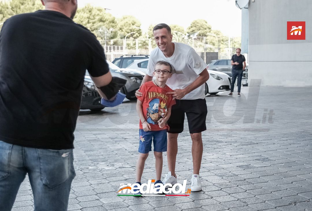 FOTO Palermo, verso la Reggina: i rosanero di Corini si radunano al Barbera (GALLERY) - immagine 24