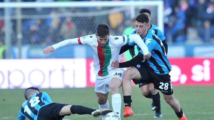 Foto LaPresse - Jennifer Lorenzini21/01/2017 Pisa ( Italia)Sport CalcioPisa - TernanaCampionato di calcio Serie B ConTe.it 2016/2017 - Stadio "Arena Garibaldi"Nella foto: Federico Angiulli, Stefano Pettinari, Massimiliano Gatto Photo LaPresse - Jennifer Lorenzini21 January 2017 Pisa ( Italy)Sport SoccerPisa - TernanaItalian Football Championship League B ConTe.it 2016/2017 - "Arena Garibaldi" Stadium In the pic: Federico Angiulli, Stefano Pettinari, Massimiliano Gatto Foto LaPresse - Jennifer Lorenzini21/01/2017 Pisa ( Italia)Sport CalcioPisa - TernanaCampionato di calcio Serie B ConTe.it 2016/2017 - Stadio "Arena Garibaldi"Nella foto: Federico Angiulli, Stefano Pettinari, Massimiliano Gatto Photo LaPresse - Jennifer Lorenzini21 January 2017 Pisa ( Italy)Sport SoccerPisa - TernanaItalian Football Championship League B ConTe.it 2016/2017 - "Arena Garibaldi" Stadium In the pic: Federico Angiulli, Stefano Pettinari, Massimiliano Gatto