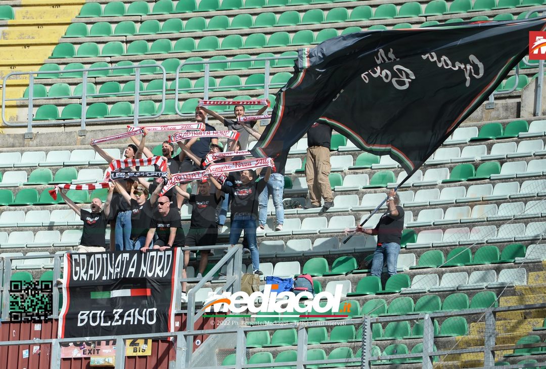 FOTOTIFO Palermo-Sudtirol 0-1, i tifosi allo Stadio “Renzo Barbera” (GALLERY) - immagine 57