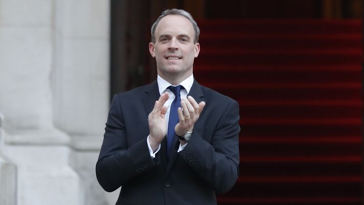 LONDON, UNITED KINGDOM - APRIL 23: Foreign Secretary, Dominic Raab takes part in "Clap For Carers" outside the Foreign Office on April 23, 2020 in London, United Kingdom. Following the success of the "Clap for Our Carers" campaign, members of the public are being encouraged to applaud NHS staff and other key workers from their homes at 8pm every Thursday. The Coronavirus (COVID-19) pandemic has infected over 2.5 million people across the world, claiming at least 18,738 lives in the U.K. (Photo by Frank Augstein - WPA Pool/Getty Images) LONDON, UNITED KINGDOM - APRIL 23: Foreign Secretary, Dominic Raab takes part in "Clap For Carers" outside the Foreign Office on April 23, 2020 in London, United Kingdom. Following the success of the "Clap for Our Carers" campaign, members of the public are being encouraged to applaud NHS staff and other key workers from their homes at 8pm every Thursday. The Coronavirus (COVID-19) pandemic has infected over 2.5 million people across the world, claiming at least 18,738 lives in the U.K. (Photo by Frank Augstein - WPA Pool/Getty Images)