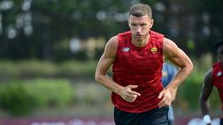 Dzeko si allena a parte a Trigoria in attesa dell’Inter. Si ferma Pellegrini