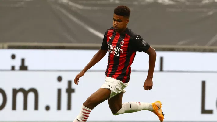 Emil Roback (attaccante AC Milan), durante Milan-Monza 4-1 dell'estate 2020 | AC Milan News (Getty Images)