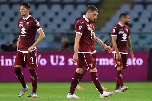 TURIN, ITALY - JUNE 30: Andrea Belotti (R) and Sasa Lukic of Torino FC look dejected during the Serie A match between Torino FC and SS Lazio at Stadio Olimpico di Torino on June 30, 2020 in Turin, Italy. (Photo by Valerio Pennicino/Getty Images) TURIN, ITALY - JUNE 30: Andrea Belotti (R) and Sasa Lukic of Torino FC look dejected during the Serie A match between Torino FC and SS Lazio at Stadio Olimpico di Torino on June 30, 2020 in Turin, Italy. (Photo by Valerio Pennicino/Getty Images)