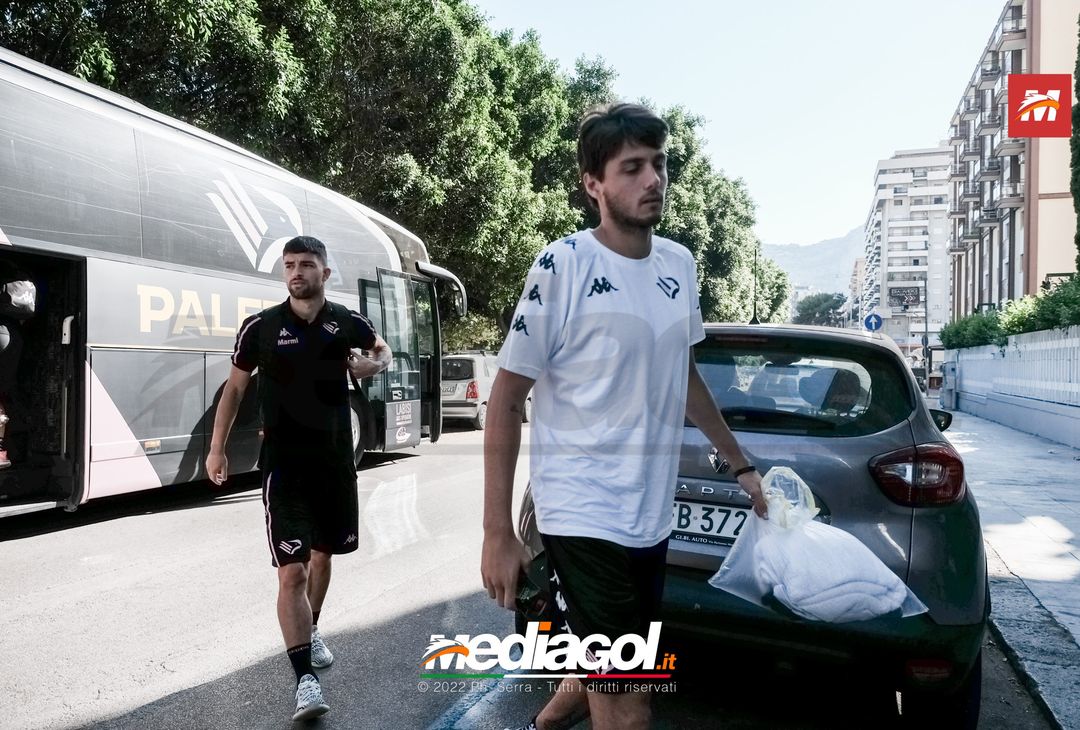 FOTO RITIRO PALERMO, gli uomini di Baldini arrivano in palestra (Gallery) - immagine 22