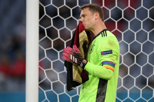 Neuer (getty images) Neuer (getty images)