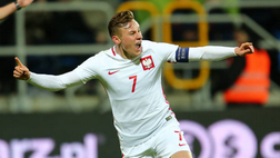 VIDEO – Gol, assist e vittoria: la Uefa celebra Szymon Zurkowski