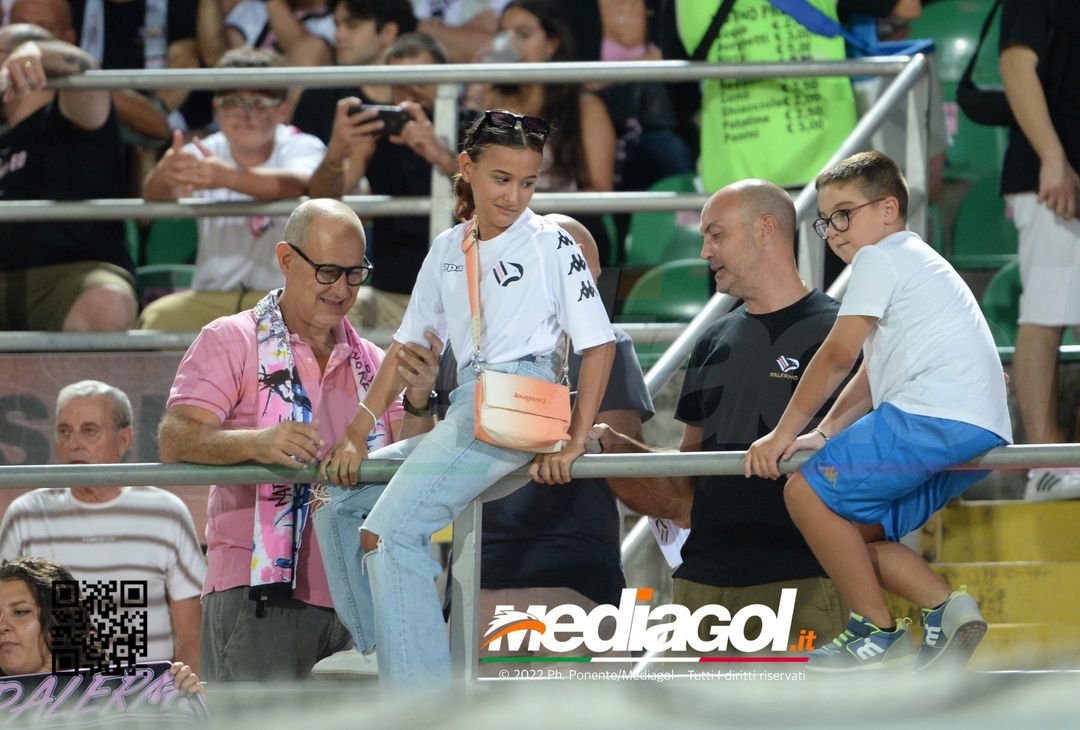 FOTOTIFO, Palermo-Ascoli 2-3: i tifosi allo stadio “Renzo Barbera” (Gallery) - immagine 64