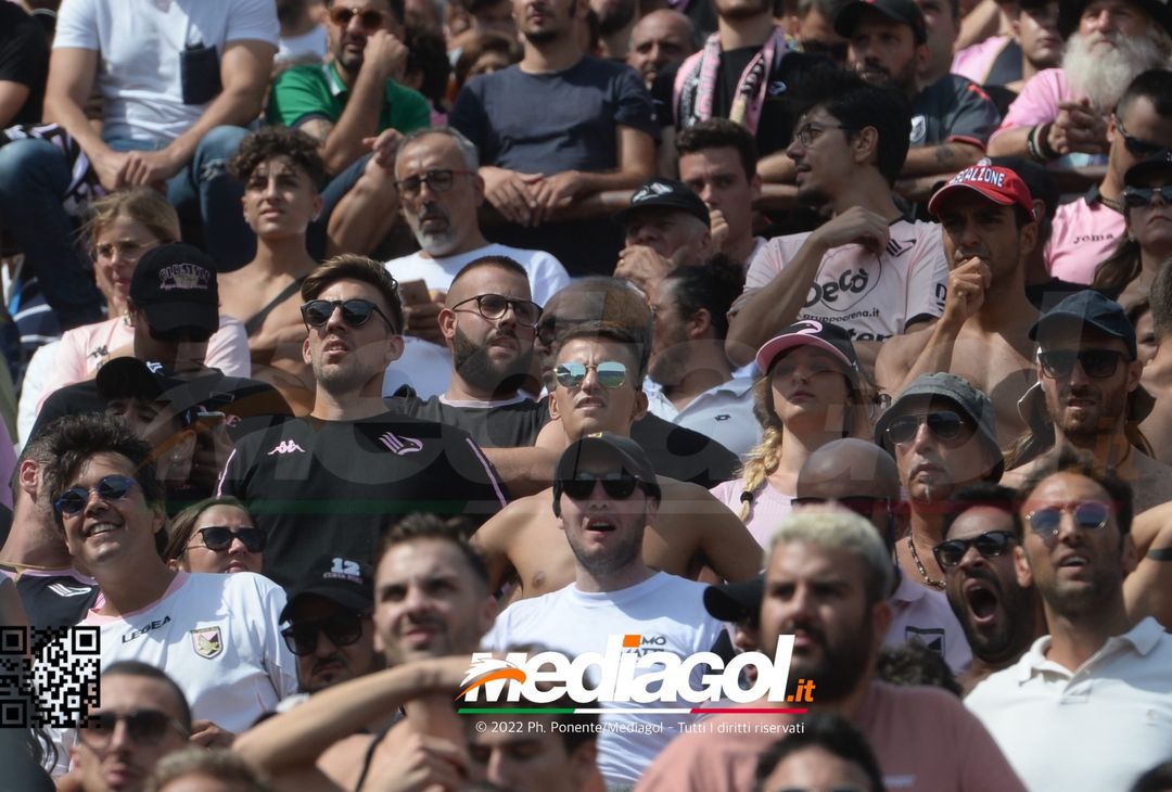 FOTOTIFO, Reggina-Palermo 3-0: i tifosi allo stadio “Oreste Granillo” (Gallery) - immagine 47