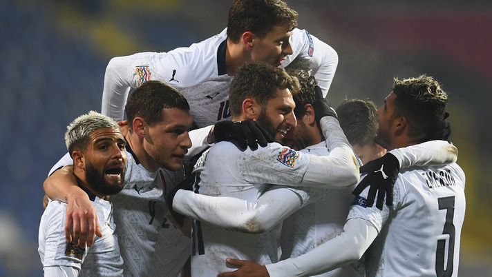 SARAJEVO, BOSNIA AND HERZEGOVINA - NOVEMBER 18: Domenico Berardi of Italy celebrates with team-mates after scoring the second goal during the UEFA Nations League group stage match between Bosnia-Herzegovina and Italy at Stadium Grbavica on November 18, 2020 in Sarajevo, Bosnia and Herzegovina. (Photo by Claudio Villa/Getty Images) SARAJEVO, BOSNIA AND HERZEGOVINA - NOVEMBER 18: Domenico Berardi of Italy celebrates with team-mates after scoring the second goal during the UEFA Nations League group stage match between Bosnia-Herzegovina and Italy at Stadium Grbavica on November 18, 2020 in Sarajevo, Bosnia and Herzegovina. (Photo by Claudio Villa/Getty Images)