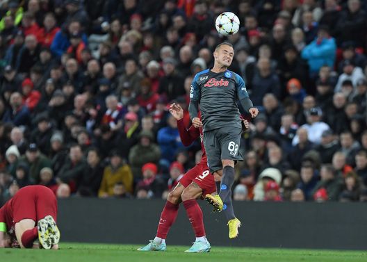 (Photo by SSC NAPOLI via Getty Images) Lobotka, trottolino amoroso di Spalletti: quando esce dal campo si spegne la luce- immagine 2