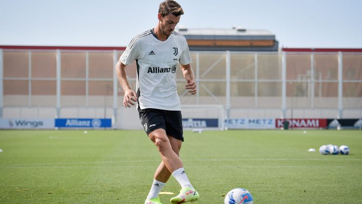 TURIN, ITALY - AUGUST 17: Juventus player Daniele Rugani during a training session at JTC on August 17, 2021 in Turin, Italy. (Photo by Daniele Badolato - Juventus FC/Juventus FC via Getty Images) 