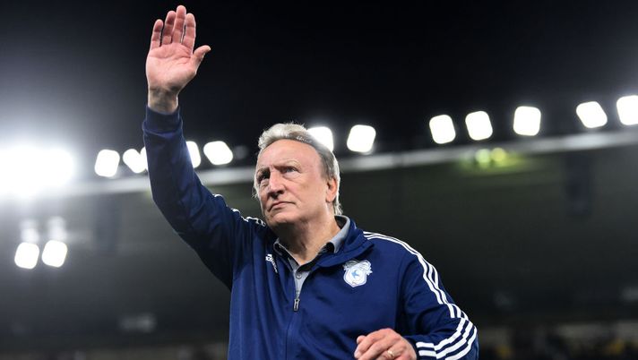 DERBY, ENGLAND - SEPTEMBER 13: Neil Warnock manager of Cardiff acknowledges the crowd after the Sky Bet Championship match between Derby County and Cardiff City at Pride Park Stadium on September 13, 2019 in Derby, England. (Photo by Nathan Stirk/Getty Images) DERBY, ENGLAND - SEPTEMBER 13: Neil Warnock manager of Cardiff acknowledges the crowd after the Sky Bet Championship match between Derby County and Cardiff City at Pride Park Stadium on September 13, 2019 in Derby, England. (Photo by Nathan Stirk/Getty Images)