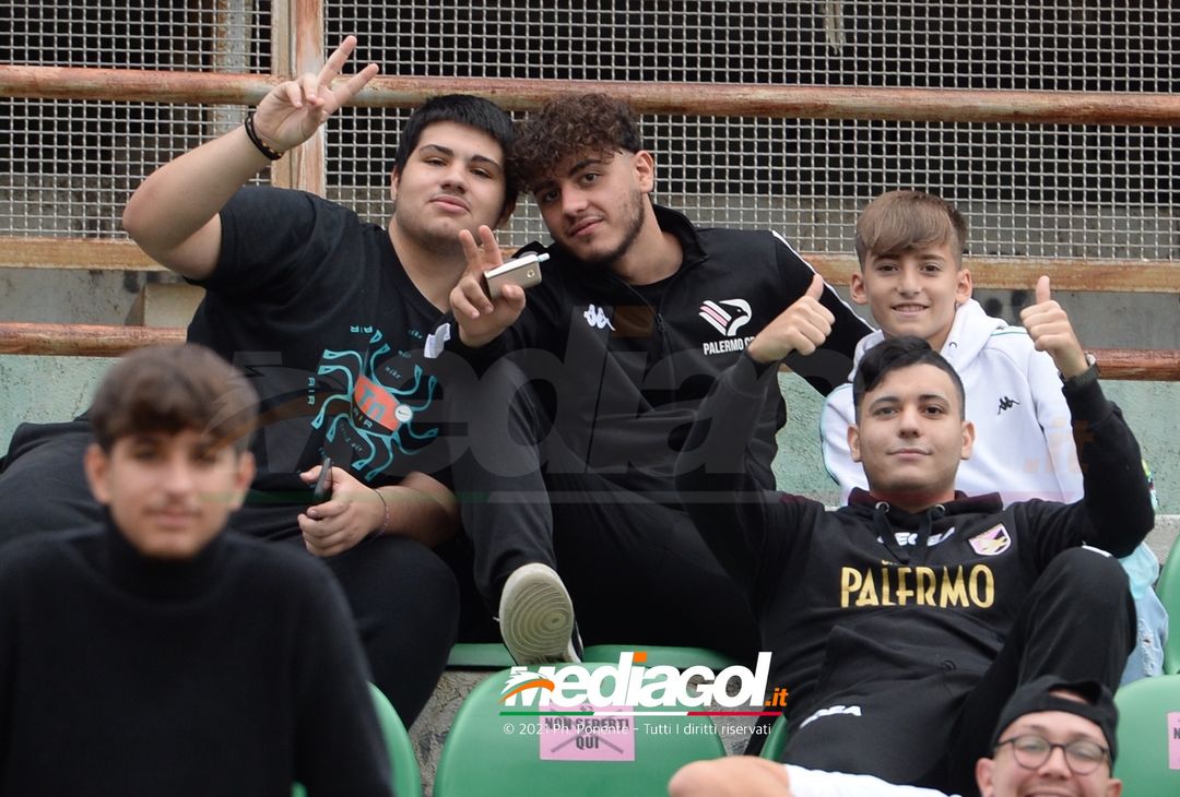 FOTO, i tifosi allo stadio per Palermo – Avellino 1-1 (Gallery) - immagine 49