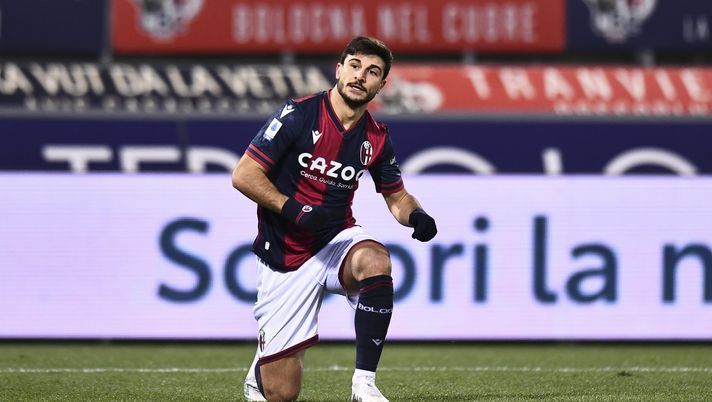 BOLOGNA, ITALY - JANUARY 27: Riccardo Orsolini Bologna FC looks on during the Serie A match between Bologna FC and Spezia Calcio at Stadio Renato Dall'Ara on January 27, 2023 in Bologna, Italy. (Photo by Alessandro Sabattini/Getty Images) Mercato – Rinnovo Orsolini, c’è ancora distanza economica per l’accordo - immagine 1