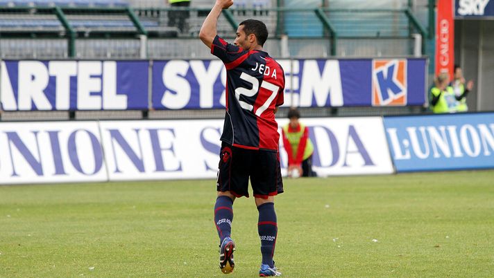 CAGLIARI, ITALY - MAY 02:  Neves Capucho Jeda of Cagliari celebrates after scoring their second goal during the Serie A match between Cagliari and Udinese at Stadio Sant'Elia on May 2, 2010 in Cagliari, Italy.  (Photo by Enrico Locci/Getty Images) 