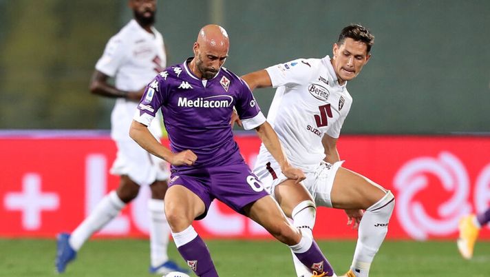 FLORENCE, ITALY - SEPTEMBER 19: Borja Valero of ACF Fiorentina in action during the Serie A match between ACF Fiorentina and Torino FC at Stadio Artemio Franchi on September 19, 2020 in Florence, Italy. (Photo by Gabriele Maltinti/Getty Images) Fiorentina, scelta fatta su Callejon! Tocca ancora a Borja, l’undici senza Biraghi - immagine 1