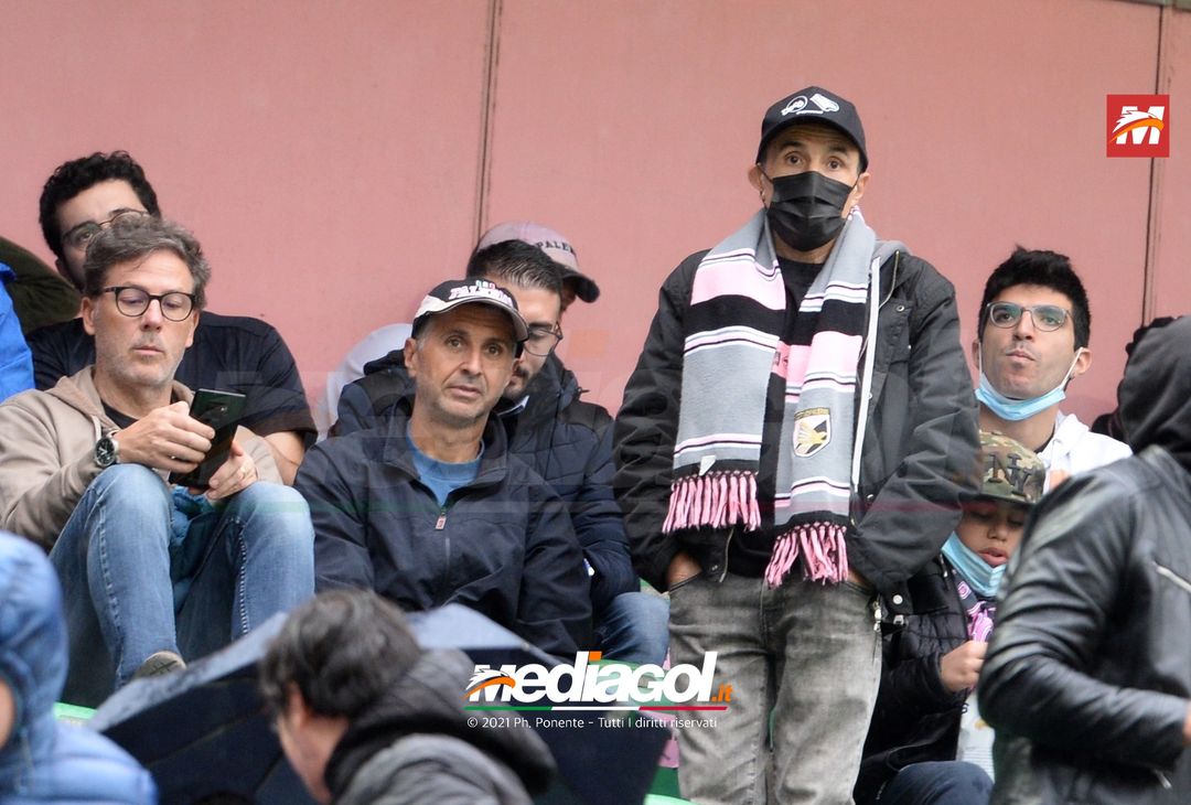 FOTO, i tifosi allo stadio per Palermo – Avellino 1-1 (Gallery) - immagine 6