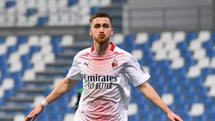 L'esultanza di Alexis Saelemaekers in occasione del gol in Sassuolo-Milan (Getty Images)