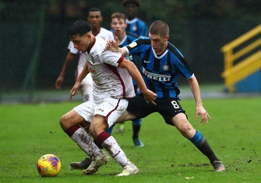 SESTO SAN GIOVANNI, ITALY - NOVEMBER 23: Christian Celesia of Torino FC competes for the ball with Jacopo Giannelli of FC Internazionale during the Primavera 1 match between FC Internazionale U19 and Torino FC U19 at Stadio Breda on November 23, 2019 in Sesto San Giovanni, Italy. (Photo by Marco Luzzani - Inter/Inter via Getty Images) SESTO SAN GIOVANNI, ITALY - NOVEMBER 23: Christian Celesia of Torino FC competes for the ball with Jacopo Giannelli of FC Internazionale during the Primavera 1 match between FC Internazionale U19 and Torino FC U19 at Stadio Breda on November 23, 2019 in Sesto San Giovanni, Italy. (Photo by Marco Luzzani - Inter/Inter via Getty Images)