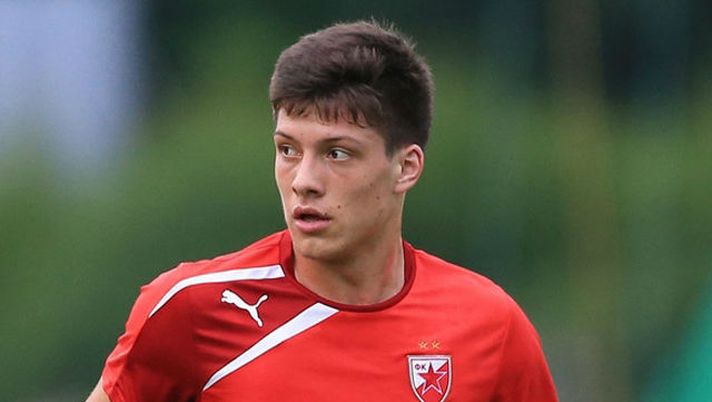 Jovic, un fiore tra le macerie. Ascesa, caduta e riscatto (?): storia del quasi viola - immagine 1