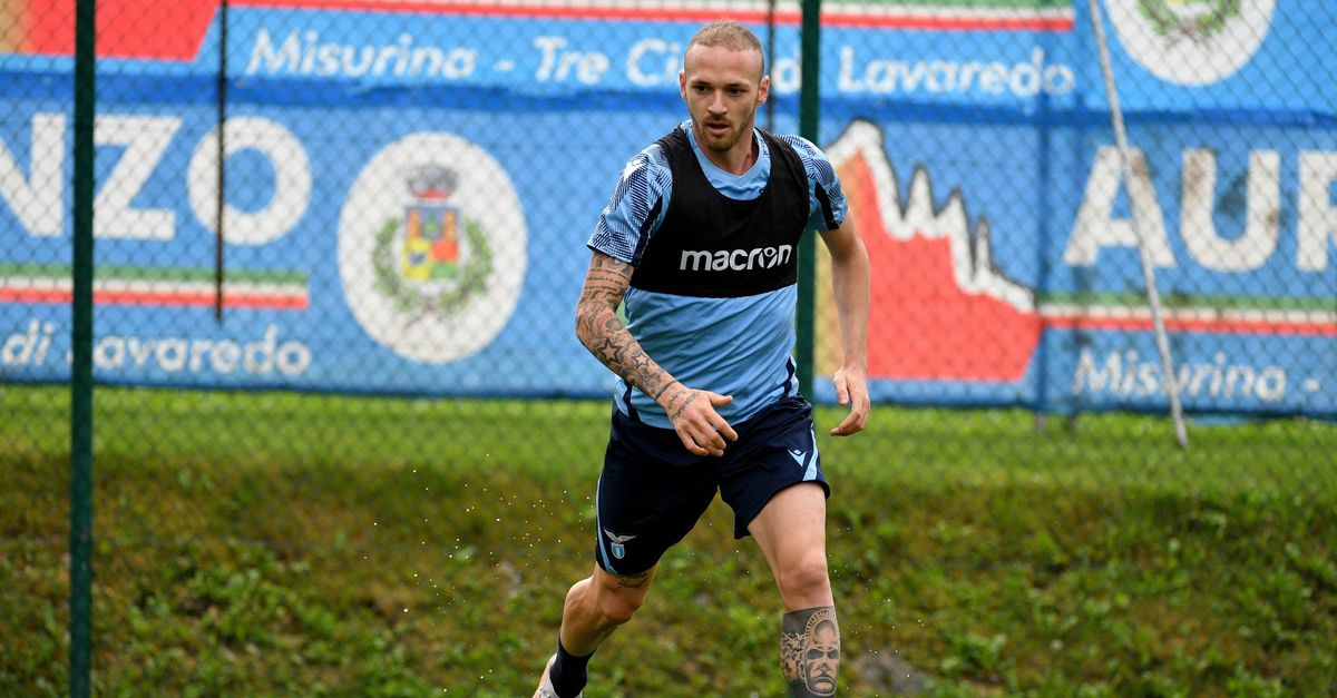 Lazzari ha voglia di mettersi in mostra anche nella difesa a quattro