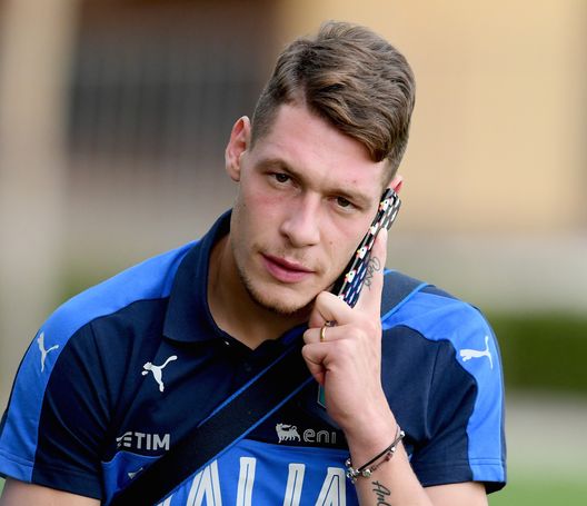 FLORENCE, ITALY - AUGUST 28:  Andrea Belotti of Italy looks on during a training session at Coverciano on August 28, 2017 in Florence, Italy.  (Photo by Claudio Villa/Getty Images) 