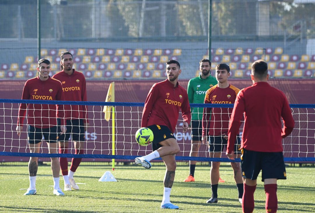 Roma, ripresa in vista dell’Empoli: ok Dybala e Wijnaldum – FOTO GALLERY - immagine 18