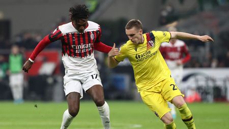 Michel Aebischer e Rafael Leao durante Milan-Bologna di Serie A (Getty Images) Michel Aebischer Rafael Leao Milan-Bologna