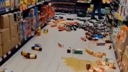 VIDEO Terremoto Croazia, scossa di magnitudo 6.3: le immagini di un supermercato, bottiglie e merce cadono dagli scaffali
