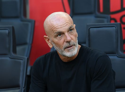 Stefano Pioli (allenatore AC Milan) qui prima di Milan-Udinese 4-2 (Serie A 2022-2023) | News (Getty Images) Stefano Pioli AC Milan Milan-Udinese 4-2 Serie A 2022-2023