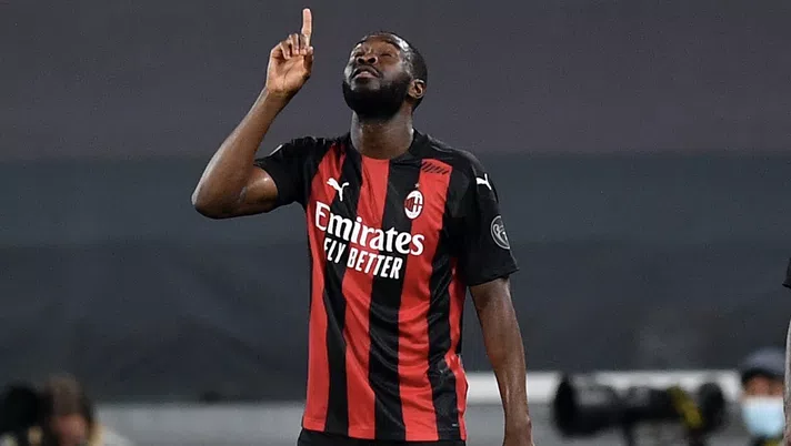 Fikayo Tomori (difensore AC Milan) esulta per il suo gol in Juventus-Milan 0-3 (Serie A 2020-2021) | News (Getty Images)