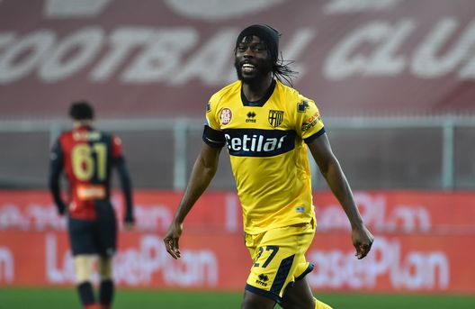 Gervinho in azione con la maglia del Parma Gervinho in azione con la maglia del Parma
