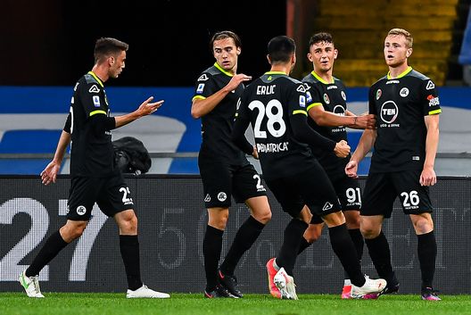 GENOA, ITALY - MAY 12: Tommaso Pobega of Spezia (R) celebrates with his team-mates after scoring a goal during the Serie A match between UC Sampdoria and Spezia Calcio at Stadio Luigi Ferraris on May 12, 2021 in Genoa, Italy. (Photo by Getty Images) GENOA, ITALY - MAY 12: Tommaso Pobega of Spezia (R) celebrates with his team-mates after scoring a goal during the Serie A match between UC Sampdoria and Spezia Calcio at Stadio Luigi Ferraris on May 12, 2021 in Genoa, Italy. (Photo by Getty Images)