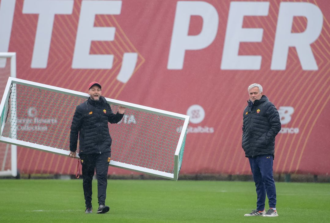 La Roma torna ad allenarsi dopo la sconfitta nel derby – FOTO GALLERY - immagine 6