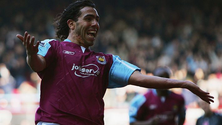LONDON - MARCH 31:  Carlos Tevez of West Ham celebrates after scoring his team's second goal during the Barclays Premiership match between West Ham United and Middlesbrough at Upton Park on March 31, 2007 in  London, England.  (Photo by Jamie McDonald/Getty Images) 