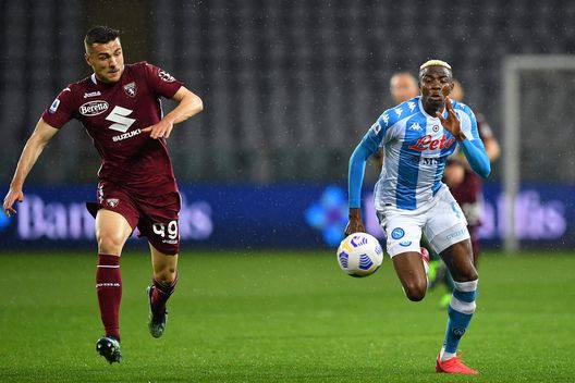 TURIN, ITALY - APRIL 26: Victor Osimhen of SSC Napoli (R) in action against Alessandro Buongiorno of Torino FC during the Serie A match between Torino FC and SSC Napoli at Stadio Olimpico di Torino on April 26, 2021 in Turin, Italy. (Photo by Valerio Pennicino/Getty Images) TURIN, ITALY - APRIL 26: Victor Osimhen of SSC Napoli (R) in action against Alessandro Buongiorno of Torino FC during the Serie A match between Torino FC and SSC Napoli at Stadio Olimpico di Torino on April 26, 2021 in Turin, Italy. (Photo by Valerio Pennicino/Getty Images)